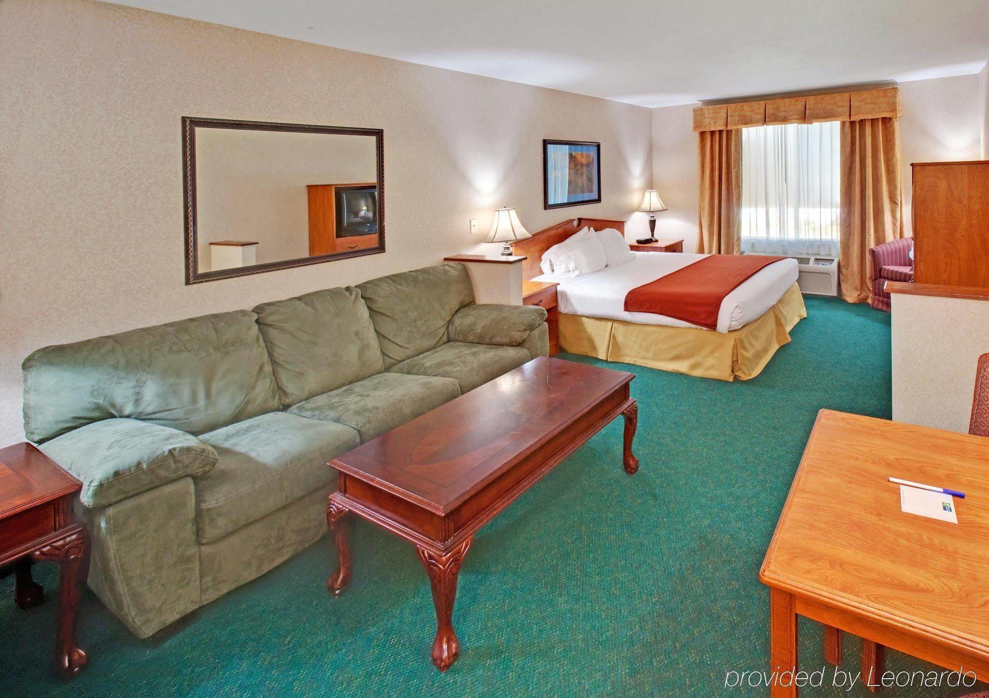 Holiday Inn Express & Suites - Dickinson By Ihg Ngoại thất bức ảnh