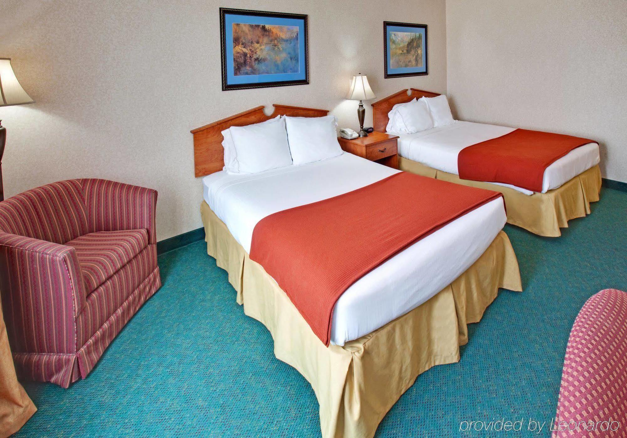 Holiday Inn Express & Suites - Dickinson By Ihg Phòng bức ảnh